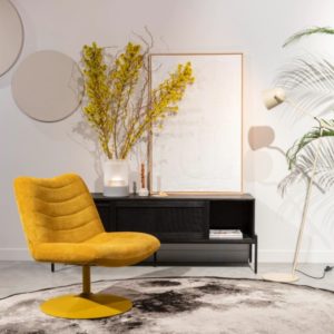 tendance déco de cet automne 2021 - fauteuil jaune épicé zuiver